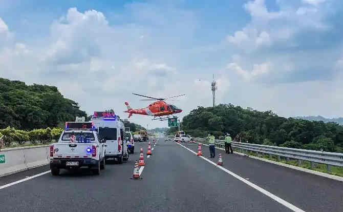 申扎高速公路汽车救援案例